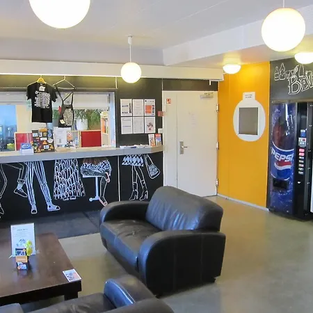 Hostel Stadion *